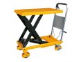 Table élévatrice hydraulique mobile